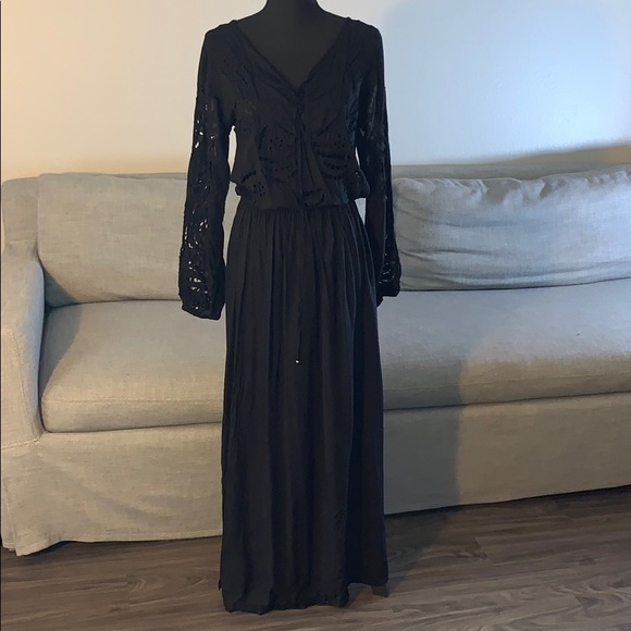 Tiare Hawaii Dresses & Skirts - NWT Tiare Hawaii Black Maxi Dress